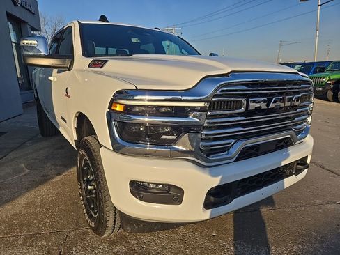 Used 2026 RAM 2500 Laramie AWD/4WD image 14