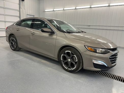Used 2022 Chevrolet Malibu LT FWD image 13