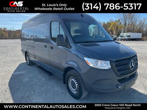 Used 2019 Mercedes-Benz Sprinter 170 image 1