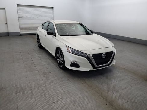Used 2020 Nissan Altima 2.5 SR FWD image 13