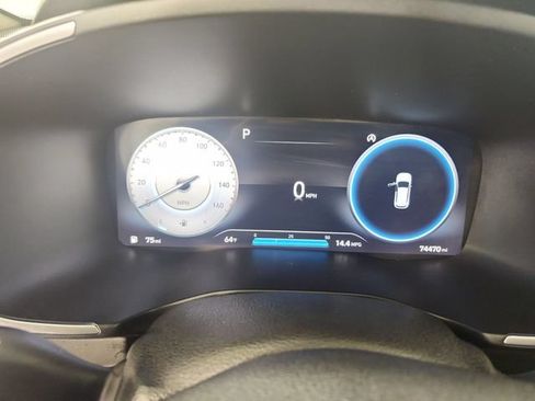 Used 2022 Hyundai Santa Fe Limited AWD/4WD image 17