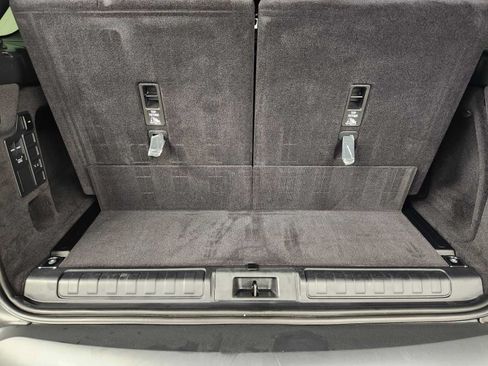 Used 2026 Land Rover Discovery S AWD/4WD image 33