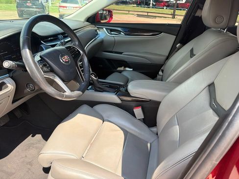Used 2013 Cadillac XTS Luxury FWD image 2