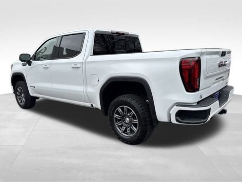 Used 2024 GMC Sierra 1500 AT4 w/ Technology Package image 3