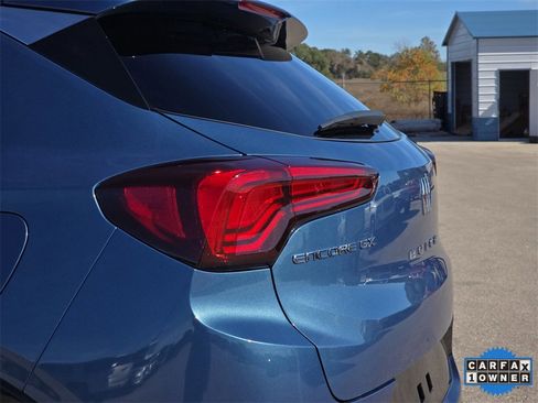 Used 2025 Buick Encore GX Sport Touring image 31