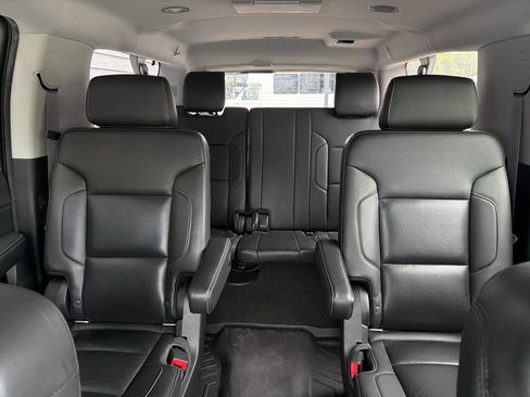 Used 2017 Chevrolet Suburban Premier AWD/4WD image 22