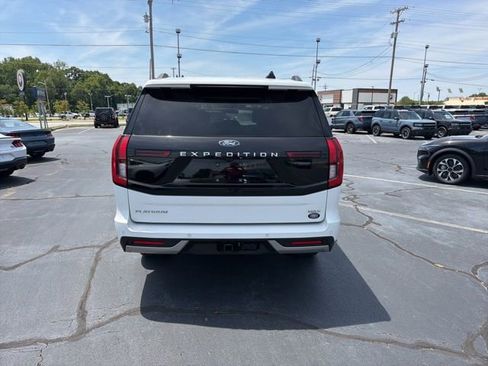 Used 2025 Ford Expedition Max Platinum AWD/4WD image 6