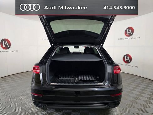 Used 2023 Audi Q8 Premium w/ Convenience Package AWD/4WD image 9