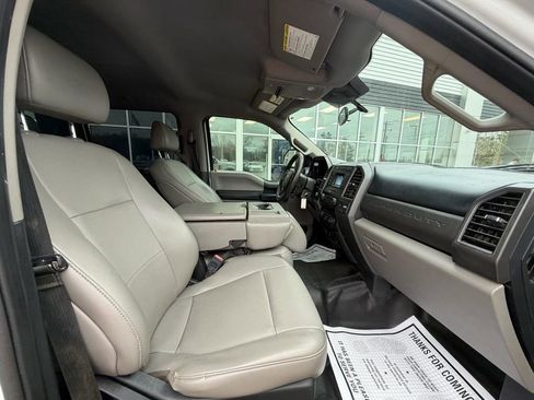 Used 2020 Ford F250 XL w/ Power Equipment Group image 14