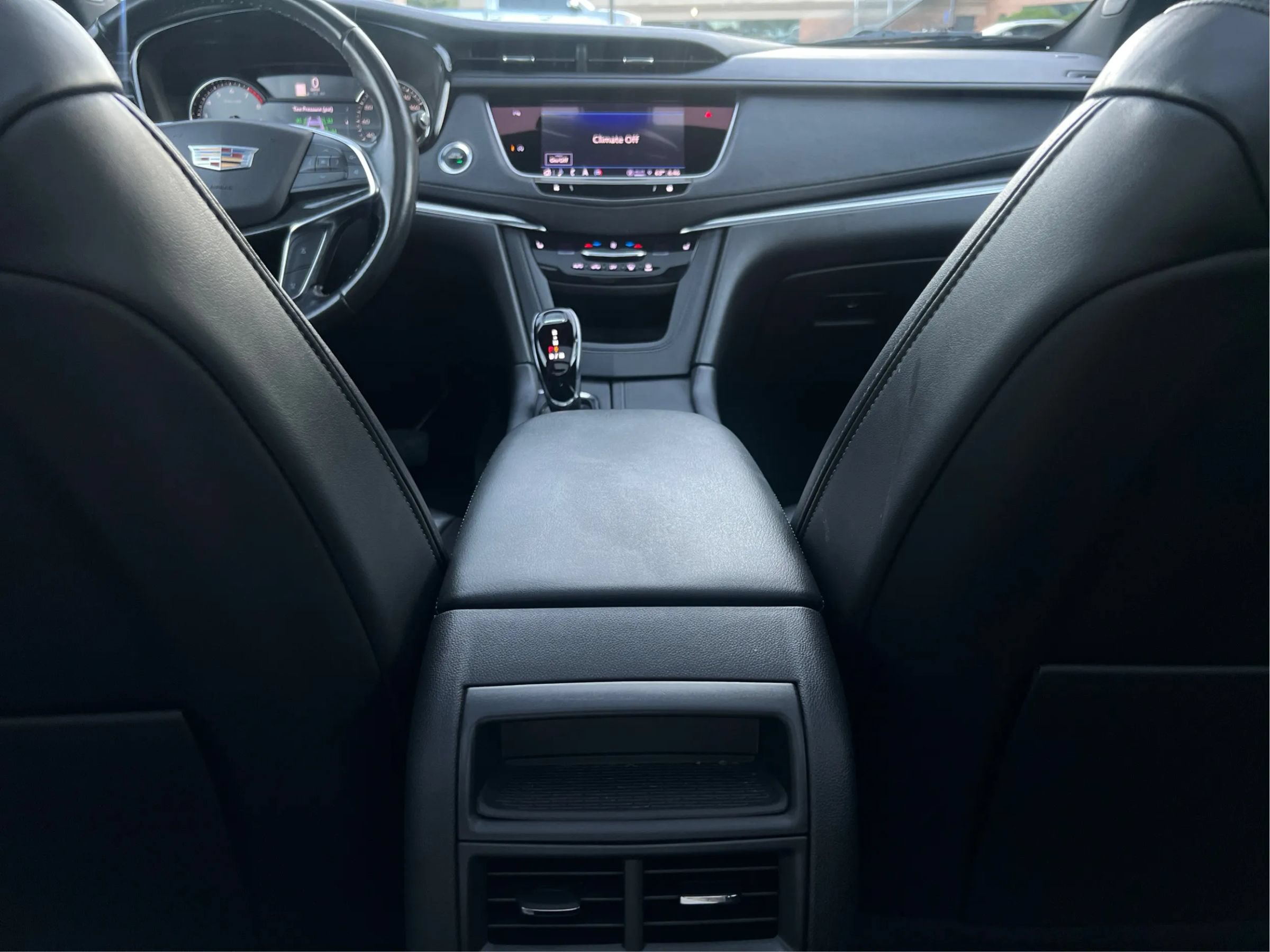 Used 2022 Cadillac XT5 Premium Luxury w/ LPO, ONYX Package AWD/4WD image 36