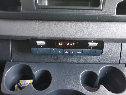 Used 2025 Mercedes-Benz Sprinter 2500 image 29