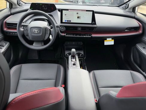 New 2026 Toyota Prius Plug-In Hybrid image 8