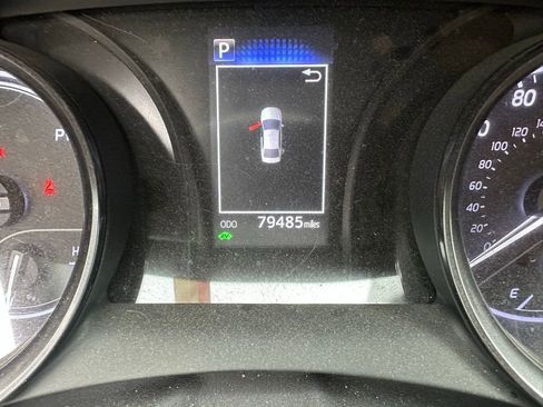 Used 2021 Toyota Camry SE image 12