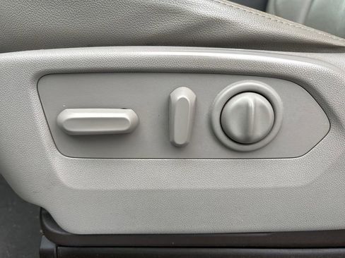 Used 2019 GMC Sierra 1500 SLT image 27