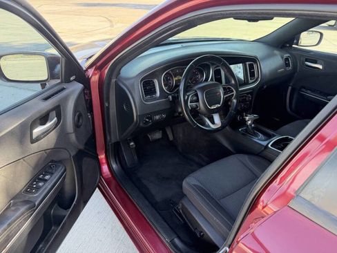 Used 2018 Dodge Charger SXT Plus RWD image 9