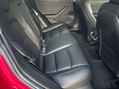 Used 2018 Tesla Model 3 Long Range image 14