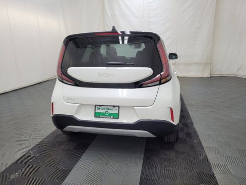 Used 2025 Kia Soul LX w/ LX Technology Package image 7