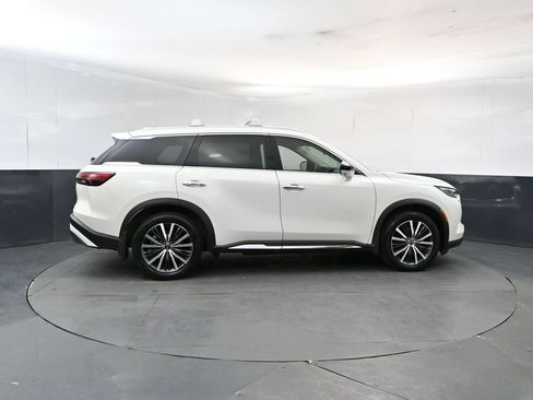 Used 2025 INFINITI QX60 Sensory w/ Vision Package AWD/4WD image 6
