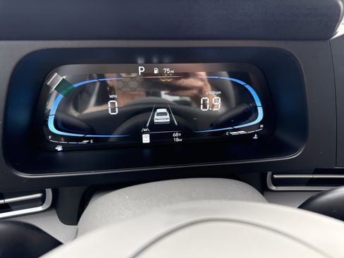 New 2026 Hyundai Elantra SEL Sport Premium image 8