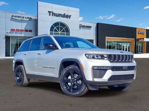 New 2026 Jeep Grand Cherokee Limited image 1