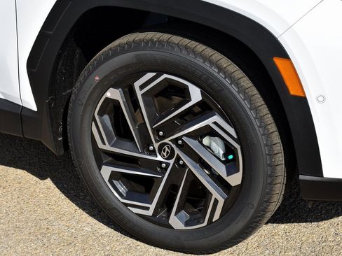 New 2026 Hyundai Tucson Limited image 7