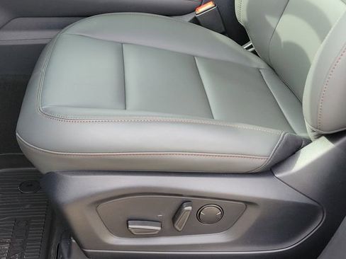 New 2026 Ford Explorer Active w/ Active Comfort Package image 16