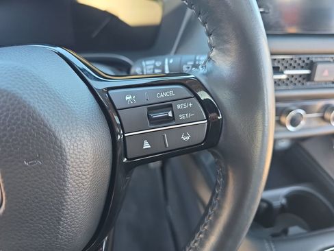 Used 2023 Honda HR-V EX-L image 18