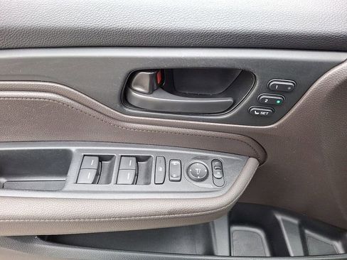 Used 2019 Honda Odyssey EX-L image 14
