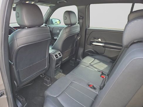 Used 2020 Mercedes-Benz GLB 250 image 28