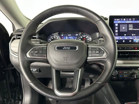 Used 2022 Jeep Compass Limited AWD/4WD image 12