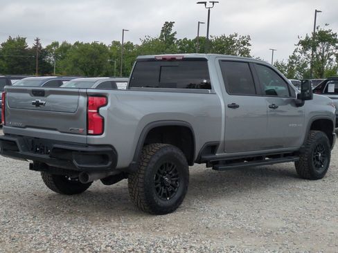 New 2026 Chevrolet Silverado 2500 ZR2 AWD/4WD image 10