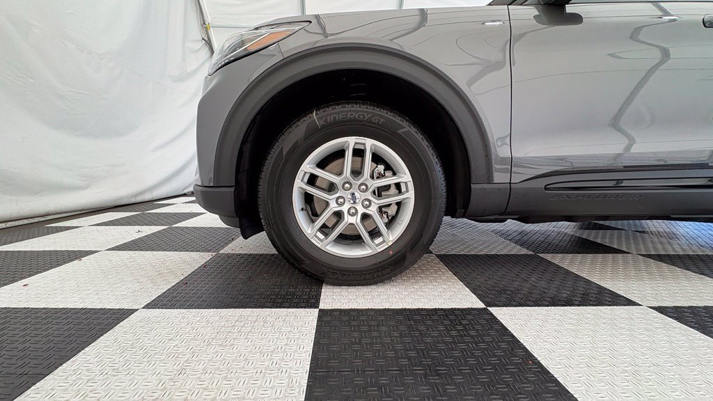 New 2026 Ford Explorer Active AWD/4WD image 11