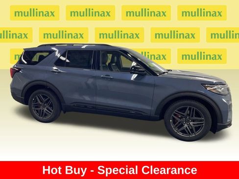 New 2026 Ford Explorer ST AWD/4WD image 2