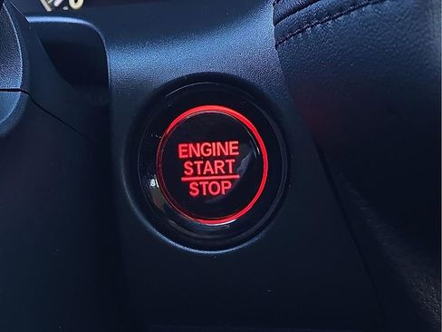 Used 2025 Honda HR-V LX image 16