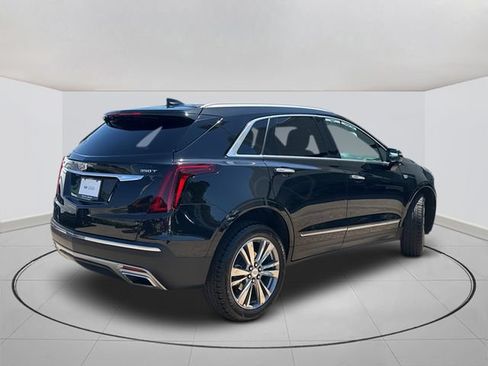 Certified 2022 Cadillac XT5 Premium Luxury FWD image 12