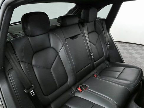 New 2026 Porsche Macan image 23