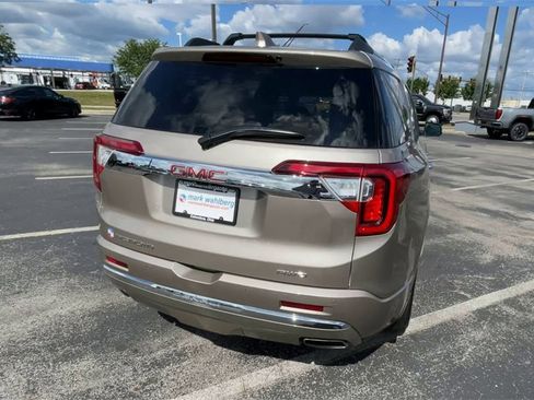 Used 2022 GMC Acadia Denali w/ Denali Ultimate Package image 9