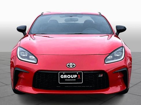 Used 2024 Toyota GR86 image 3