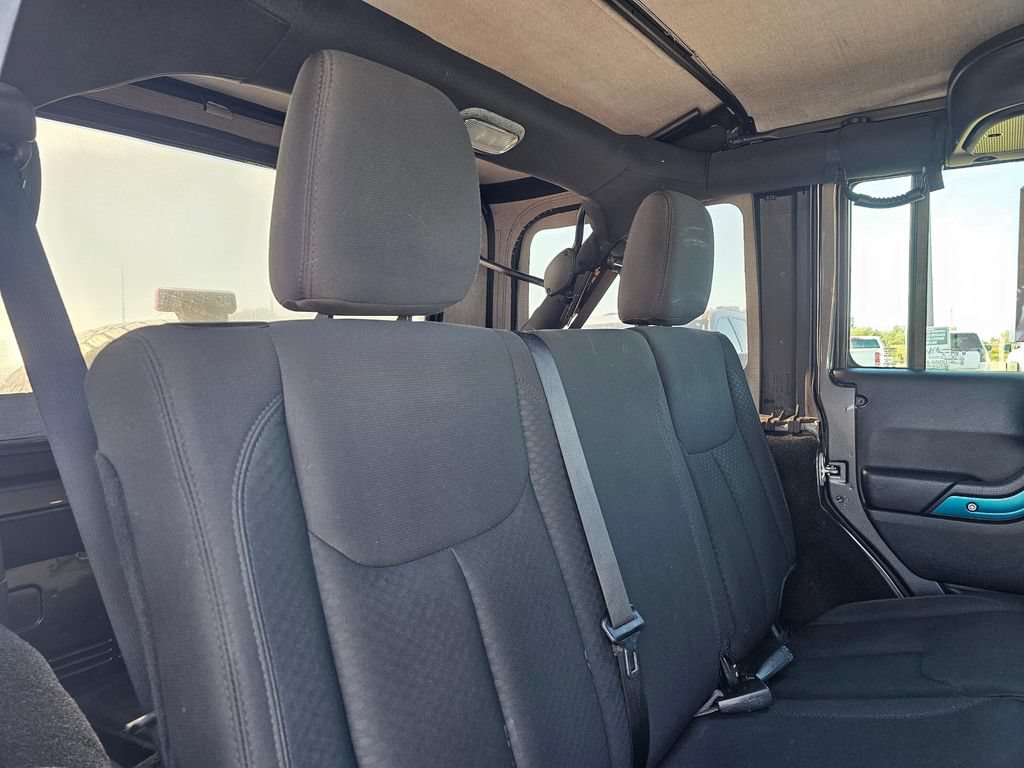 Used 2016 Jeep Wrangler Unlimited Sport AWD/4WD image 13
