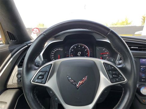 Used 2015 Chevrolet Corvette Z06 w/ 3LZ Preferred Equipment Group image 11