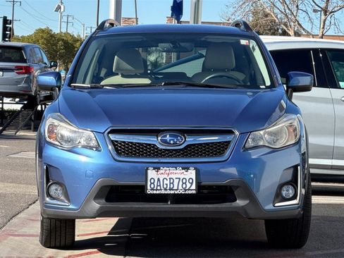 Used 2017 Subaru Crosstrek 2.0i Premium image 12