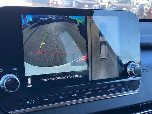 Used 2024 Mitsubishi Outlander 4WD Plug-In Hybrid image 25