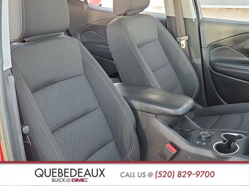 Used 2024 GMC Terrain SLE w/ Driver Convenience Package FWD image 24