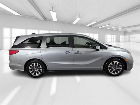 Used 2023 Honda Odyssey EX-L image 8