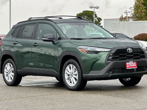 New 2026 Toyota Corolla Cross LE AWD/4WD image 9