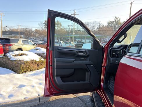 Used 2024 GMC Sierra 1500 AT4 w/ AT4 Premium Package image 11