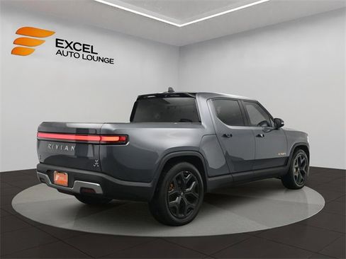 Used 2022 Rivian R1T Launch Edition image 5