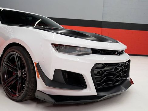 Used 2023 Chevrolet Camaro ZL1 RWD image 8