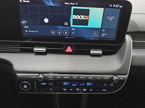 Used 2025 Hyundai Ioniq 5 SE image 11