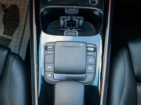 Used 2021 Mercedes-Benz GLA 250 4MATIC image 51